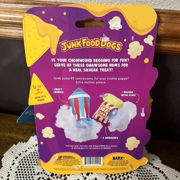 ✨NWT - BARK Junk Food Movie Bites Dog Toy✨ - Picture 2 of 4